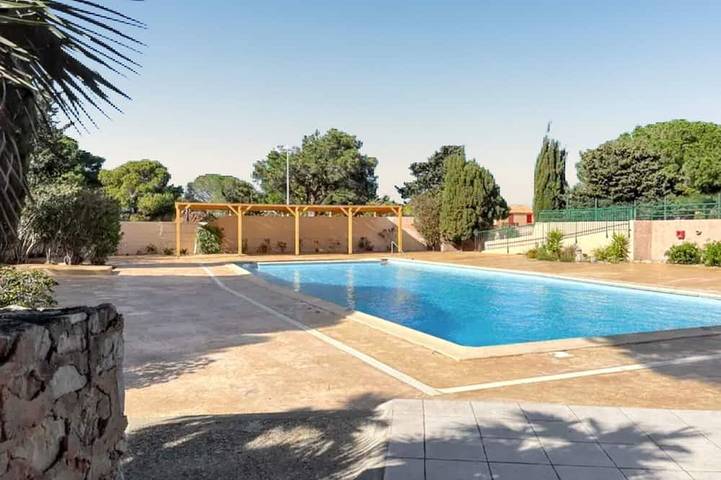 Gîte pour 5 personnes, avec jardin et piscine à Fitou