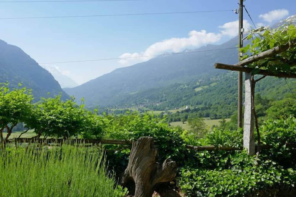Ganze Wohnung, Ferienwohnung Nelly in Acquarossa, Lepontinische Alpen