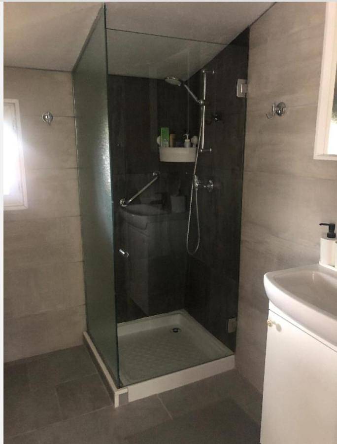 Appartement entier, Un Studio dans un endroit tranquille in Roquefort-les-Pins, Côte méditerranéenne (France)