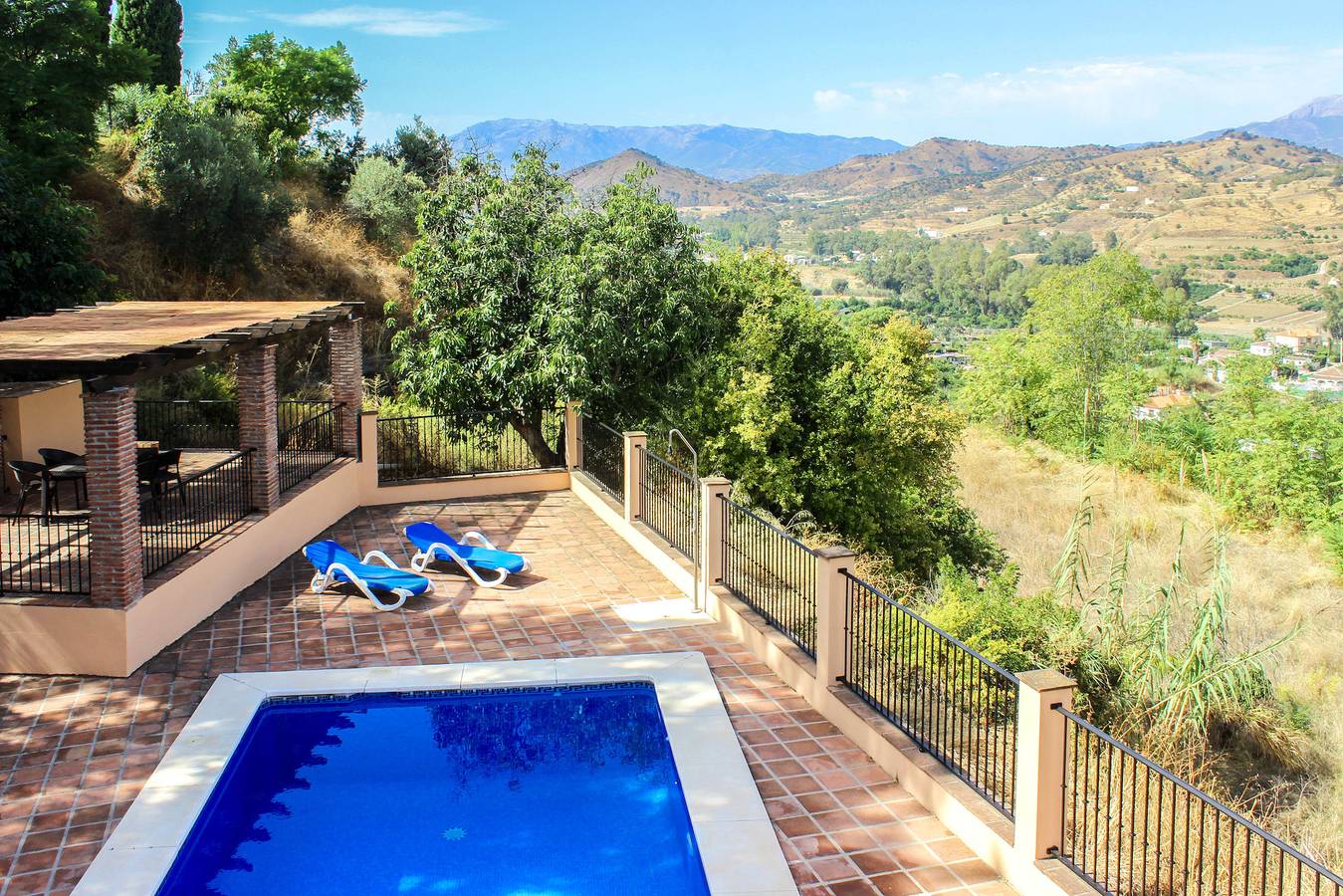 Villa vacacional con piscina y fantásticas vistas, Coin in Coín, Provincia de Málaga