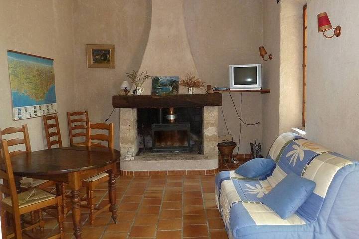 Gîte pour 6 personnes, avec jardin et piscine à Simiane-la-Rotonde - 3