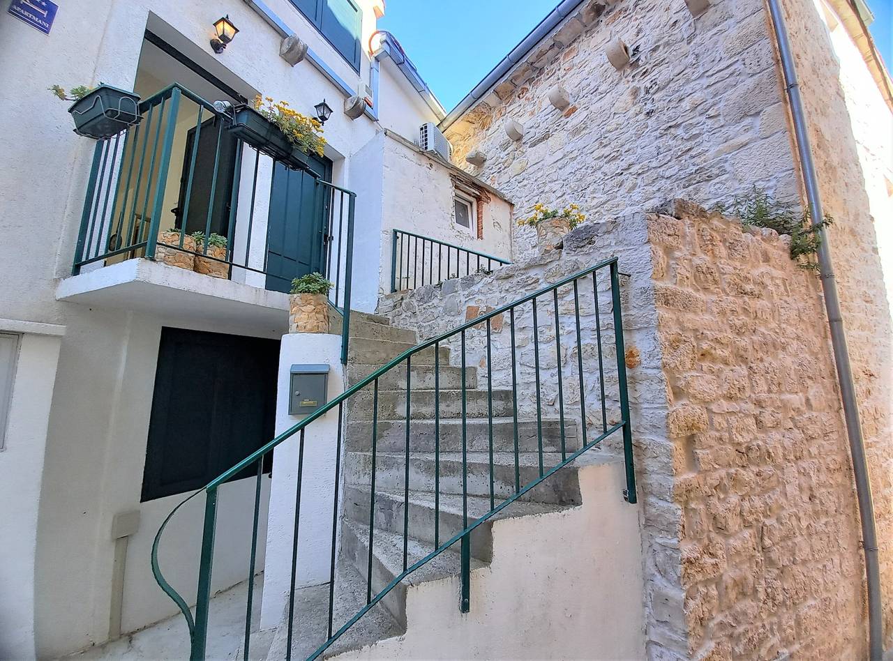 Appartamento intero, Apartments by the sea Supetar, Brač - 5656 in San Pietro di Brazza, Brac