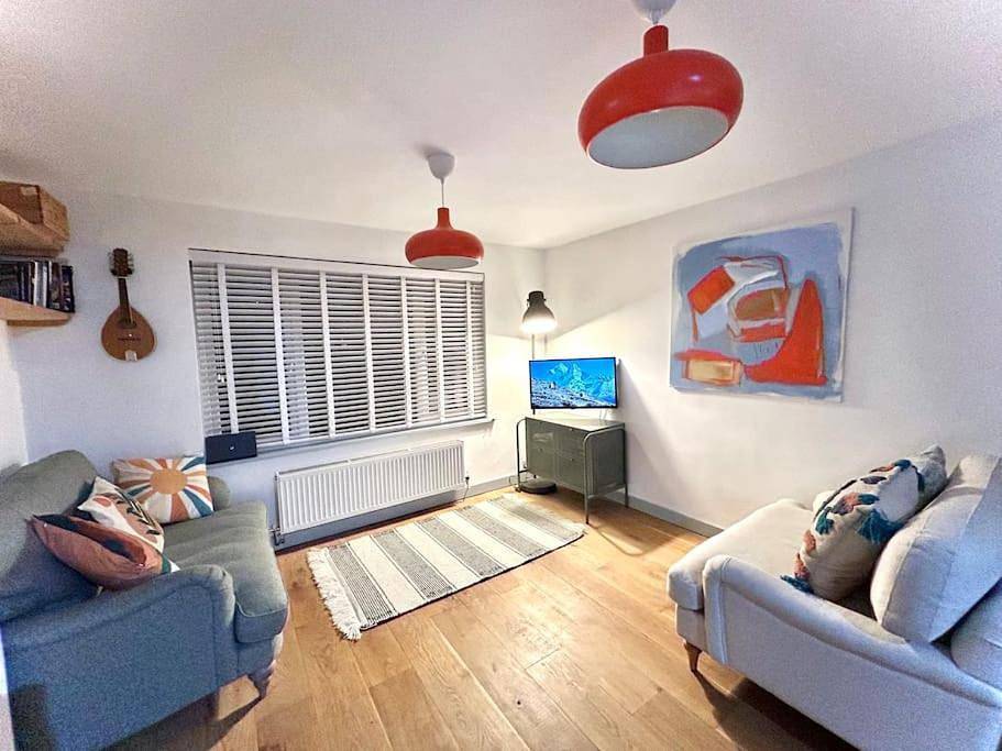 Two-Bedroom House in Aberdyfi, Aberdovey