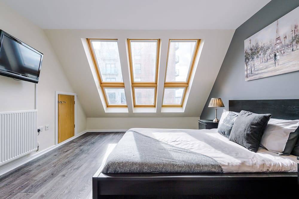 Bright & Modern Town House 5 Beds, Close To City & Universities in Greater Manchester