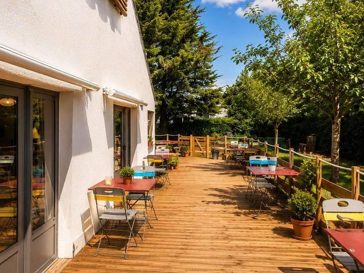 Hôtel pour 2 personnes, avec Terrasse et Jardin à Trignac