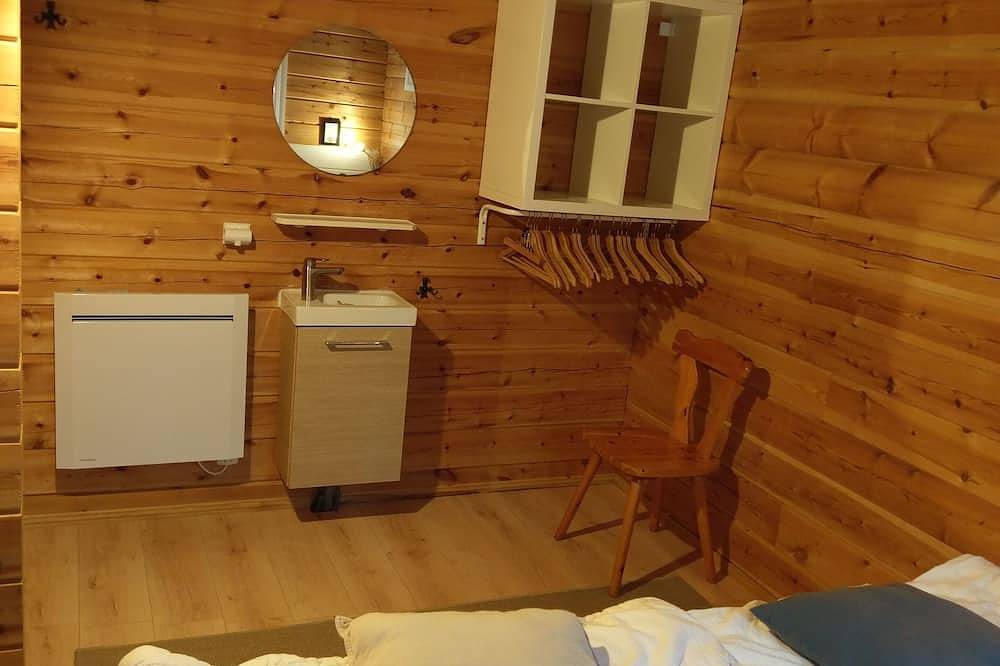 \"Au Cha Les Vaux\" Chalet 49 in Mauroux, Lot