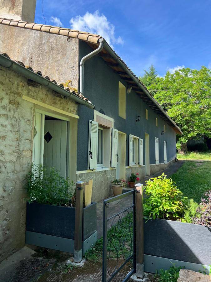Two-Bedroom House in Valence-en-Poitou, Vienne (France)
