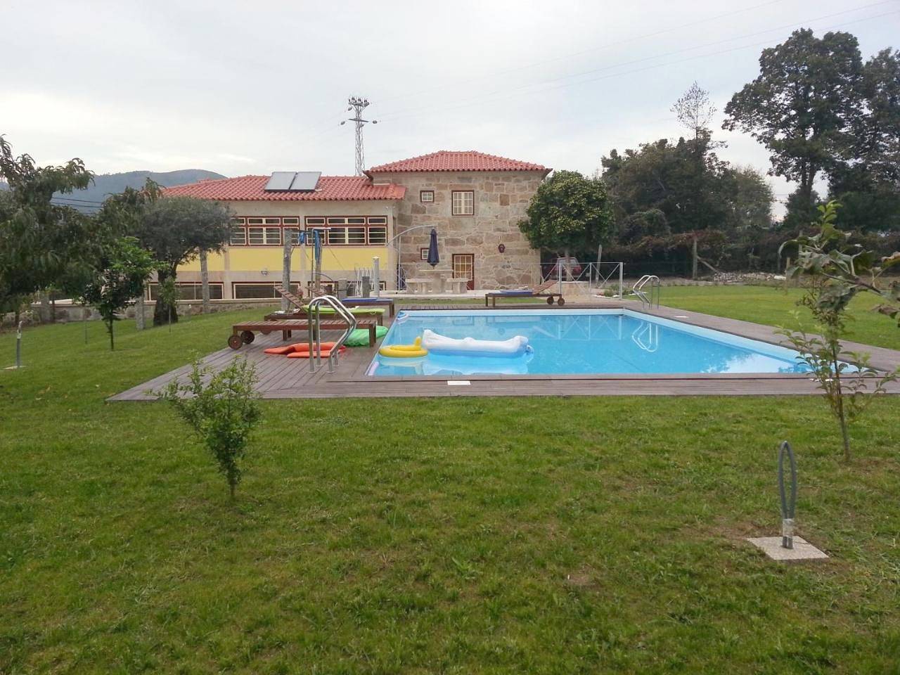 Double Room with Pool View in Esqueiros, Nevogilde e Travassós, Distrito de Braga