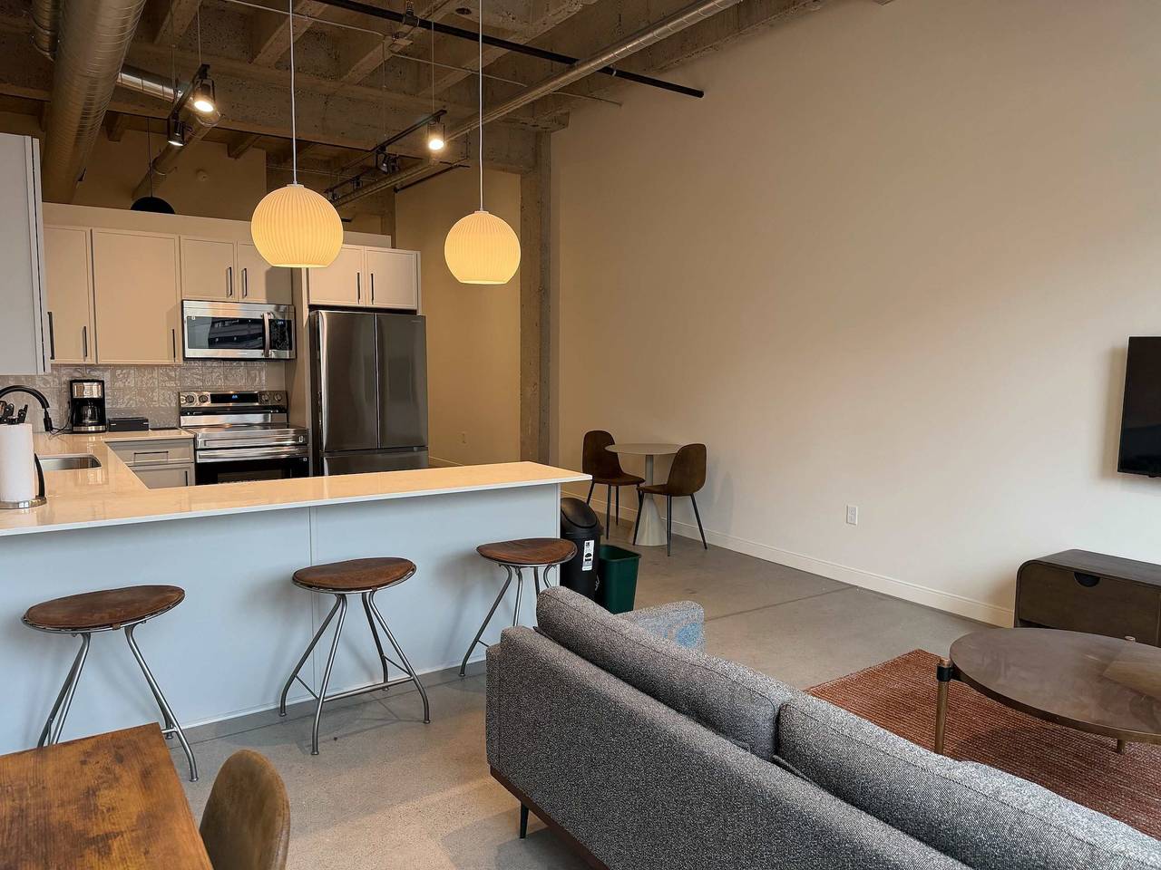 Ganze Wohnung, Roami at Century Plaza Convention Ctr 1Br Loft in Minneapolis, Twin Cities