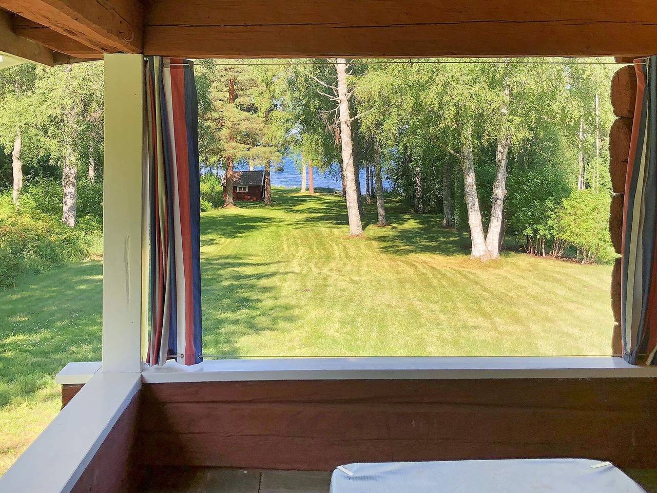 Ljust hem i Rättvik, 6 gäster in Siljan
