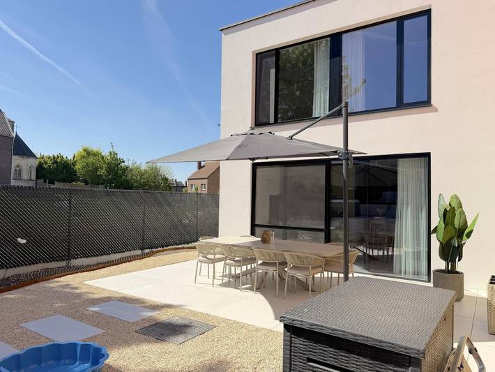 Ferienhaus für 10 Personen, mit Sauna und Terrasse sowie Whirlpool und Garten