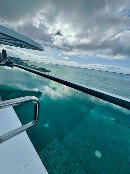 Apartamento de vacaciones para 4 personas, con vistas además de balcón y piscina - 1