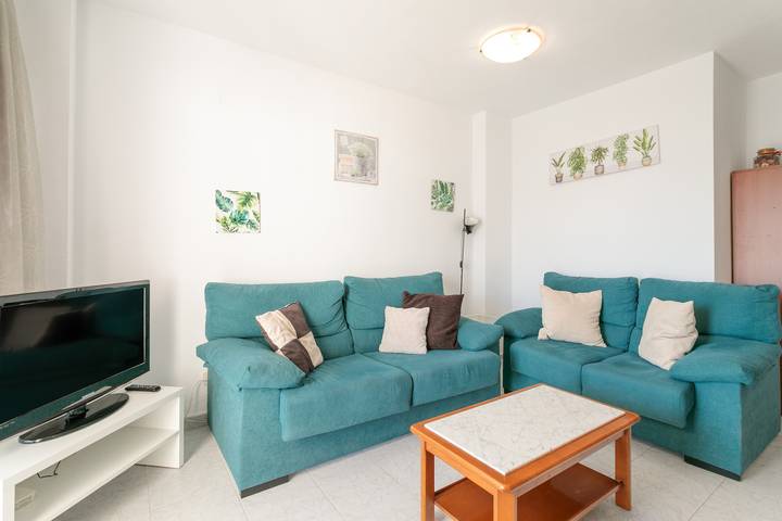 Apartamento entero, Apartamento 'Cerca Del Mar' con vistas al mar, Wi-Fi y aire acondicionado in Playa Carrer La Mar, Campello