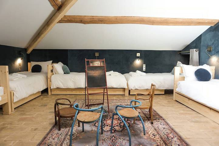 Location de vacances pour 15 personnes, avec Balcon ainsi que Jardin et Piscine à Romanèche-Thorins - 3