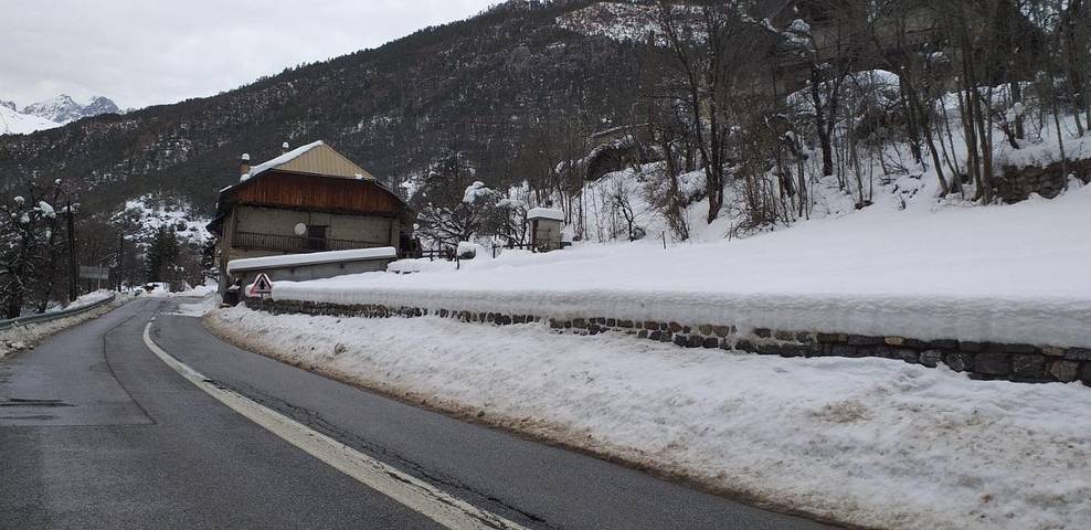 Gîte pour 5 personnes, avec jardin et vue à Les Vigneaux - 3