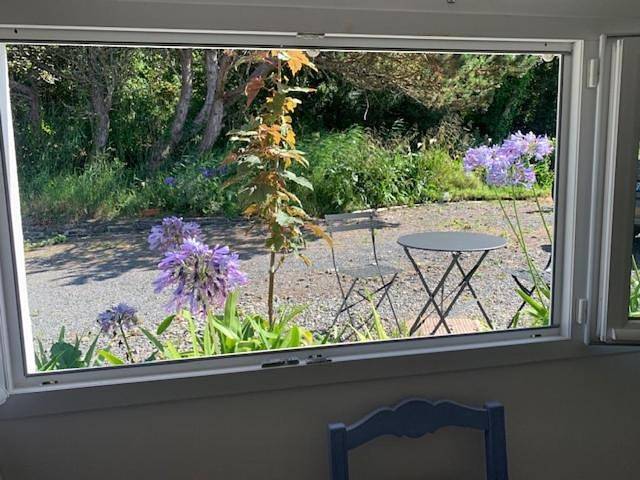 Double Room with Private Bathroom in Omaha Beach, Saint-Laurent-sur-Mer