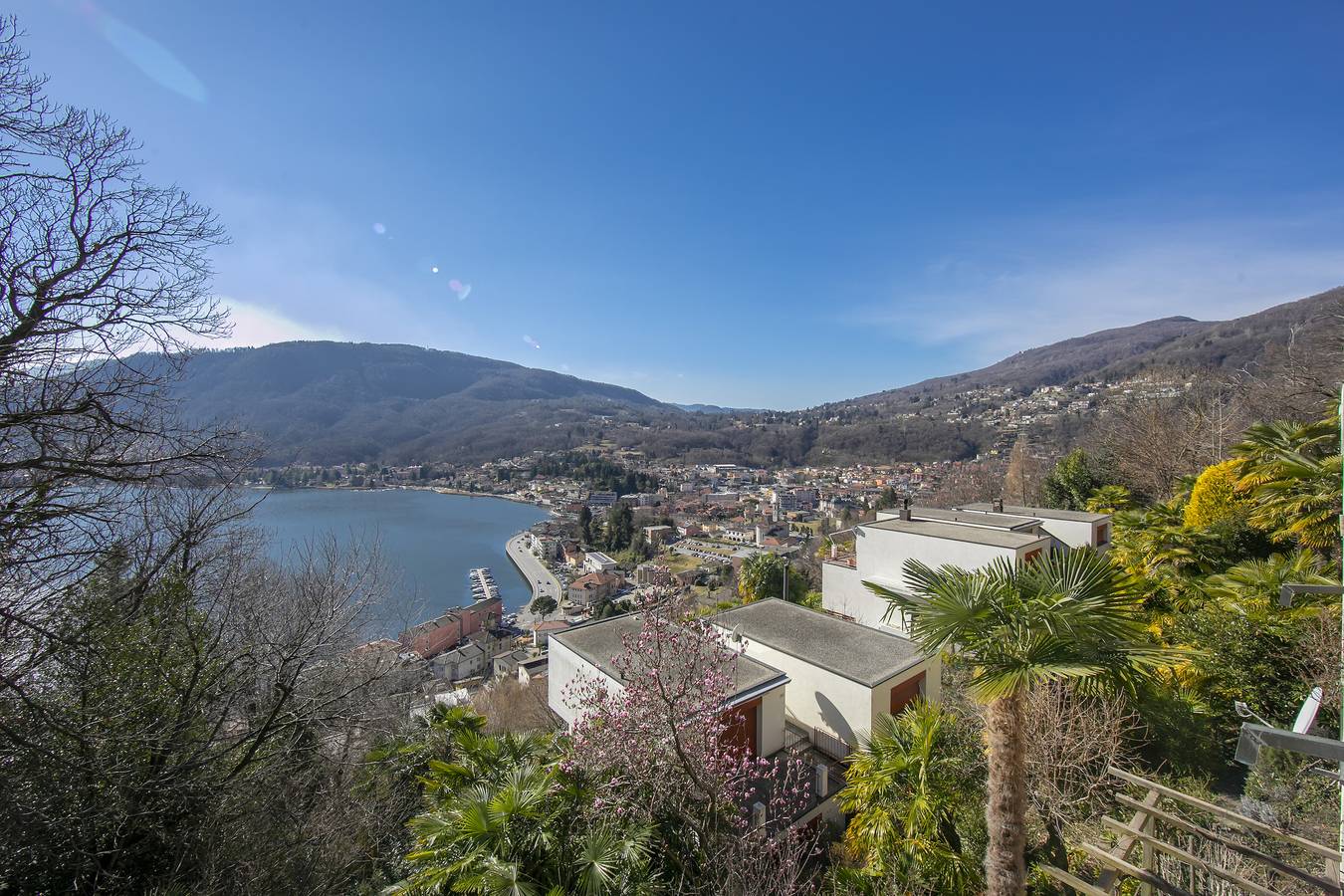 Ganze Wohnung, La Nocciolina in Ponte Tresa, Luganersee