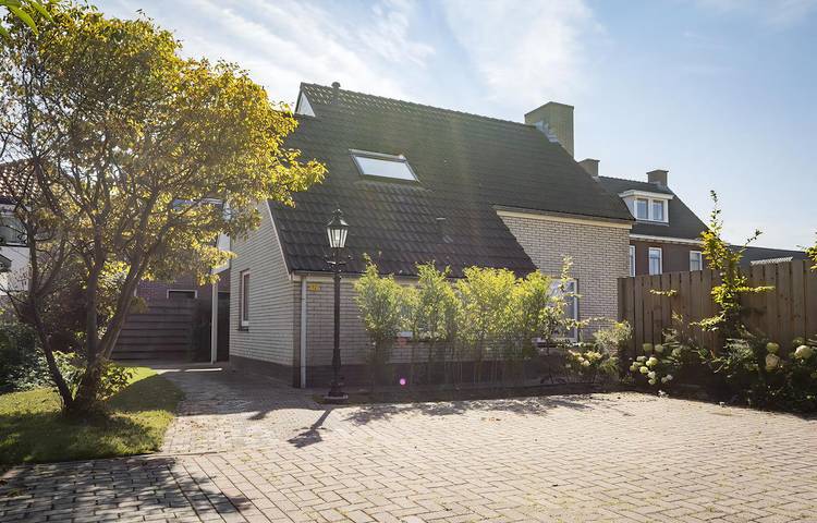 Strandhaus für 6 Personen, mit Terrasse und Garten auf Texel - 2