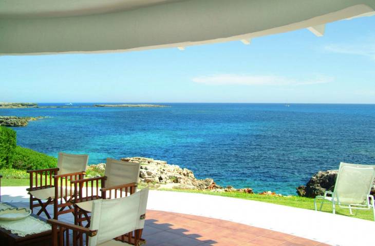Casa de vacaciones para 6 personas, con Vistas al mar además de Terraza y Jardín en Binisafua