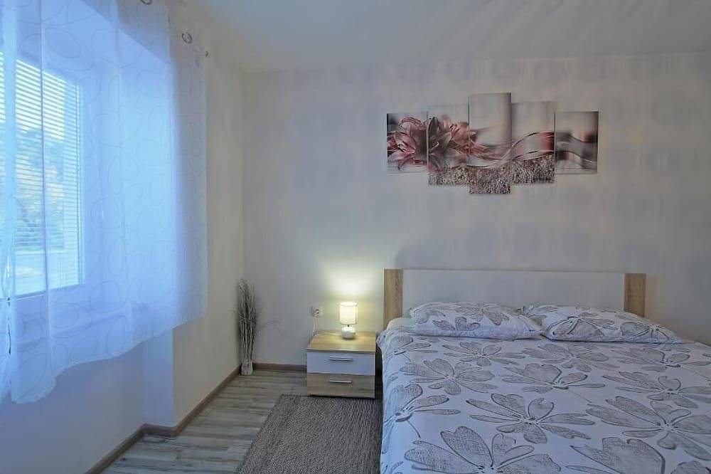 Modern house with full privacy and Spa in Condado de Lika-Senj