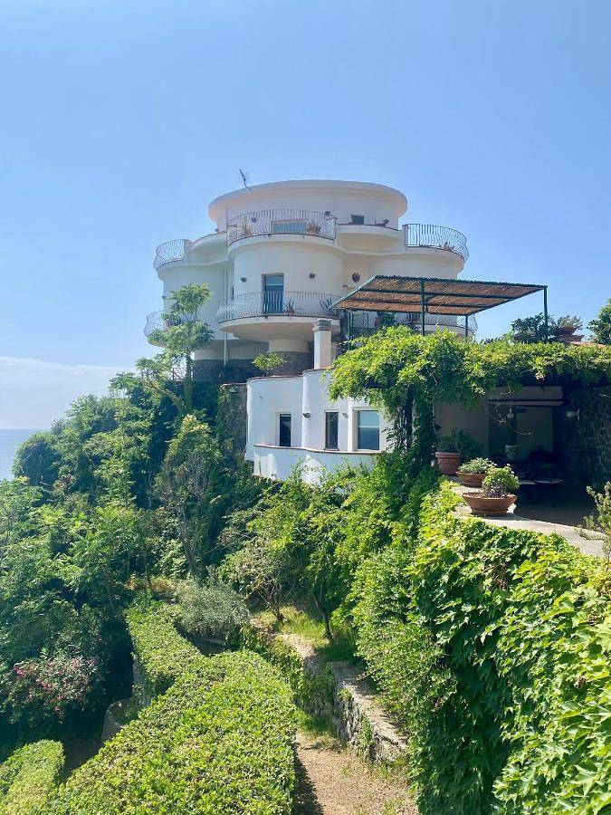Villa per 6 persone, con giardino e panorama in Costa Ionica Calabria