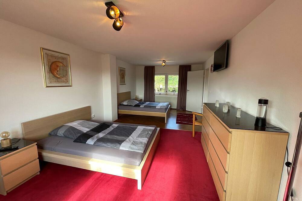 Ganze Wohnung, Weitblick: Fewo in Ostseenähe mit 2 großen Schlafzimmern - Ferienwohnung in Munkbrarup, Flensburger Förde