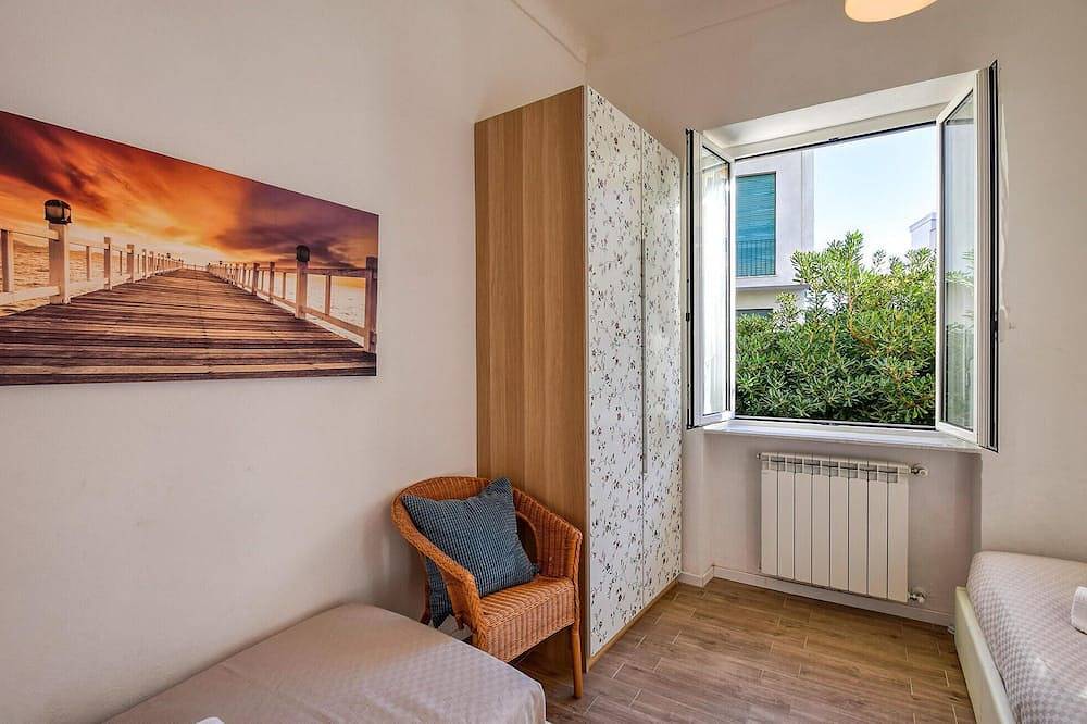Apartamento entero, Apartamento de 2 habitaciones que admite mascotas en Varazze. in Bagni Kursaal Margherita, Varazze