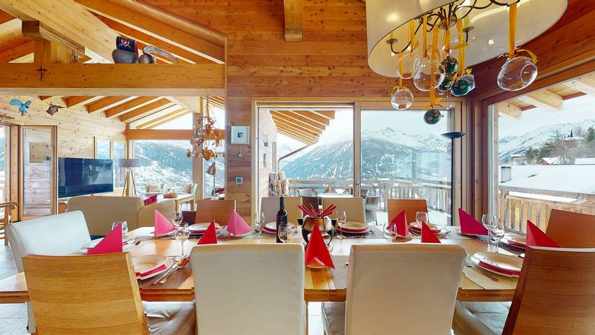 Etoiles des Neiges Luxe & Jacuzzi chalet 12 pers in Riod, Hérémence