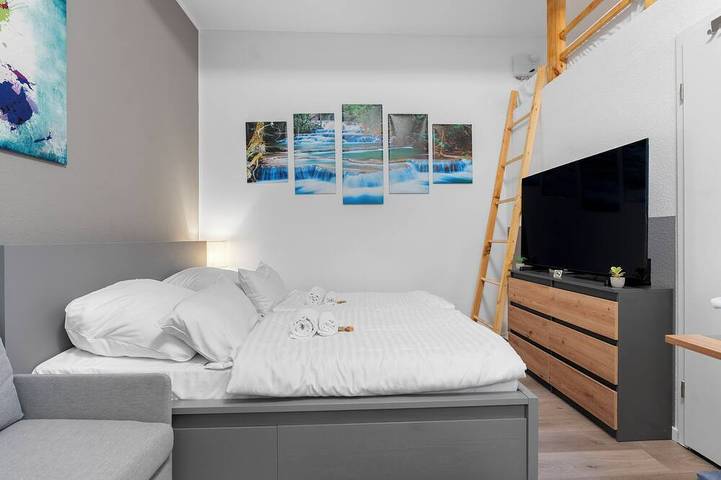 Ganze Wohnung, Studio in Köln City in Ehrenfeld (Köln), Köln