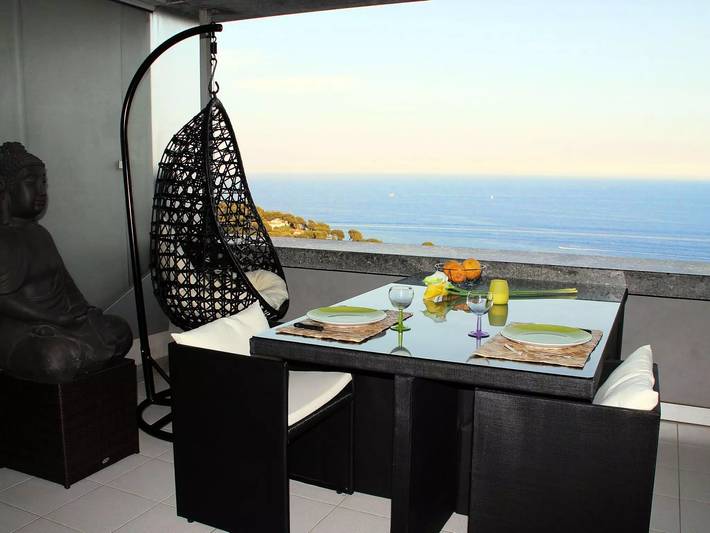 Gîte pour 4 personnes, avec jardin et piscine à Cap-d'Ail - 2