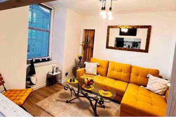 Holiday Apartment for 2 People in Dundee, Angus, Photo 1