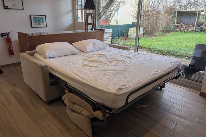 Appartement entier, Le Fournil, studio 1 pièce au calme, près des grèves in Courtils, Baie du Mont-Saint-Michel