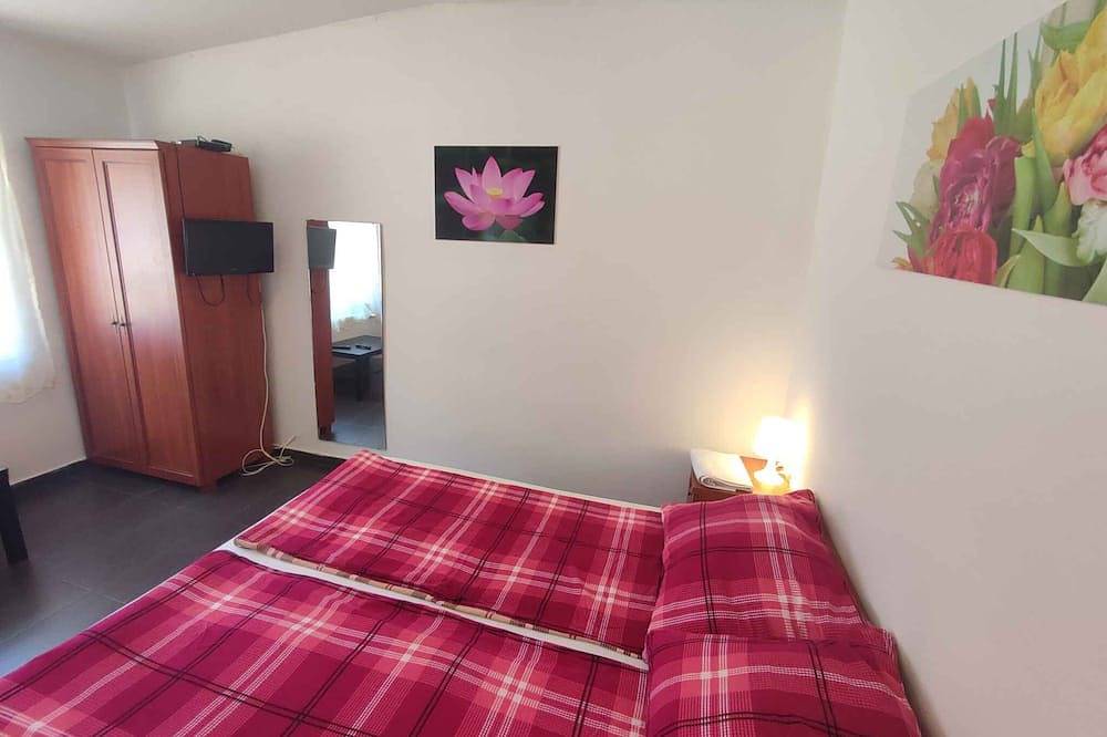 Ganze Wohnung, Ferienwohnung in der Nähe vom Zentrum in Balatonalmadi, Plattensee nordufer