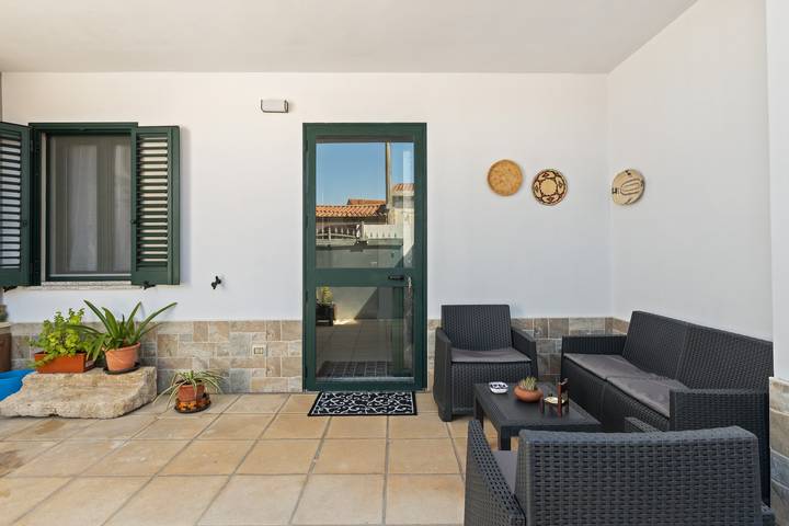 Ferienhaus 'Marcello' mit Bergblick, Privater Terrasse und Klimaanlage in San Vero Milis, Sardinien