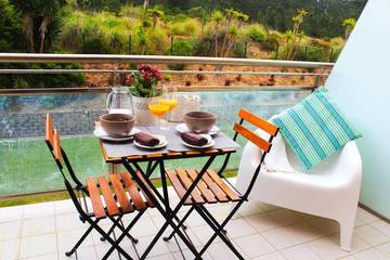 Gîte pour 2 personnes, avec jacuzzi ainsi que piscine et balcon à Ericeira