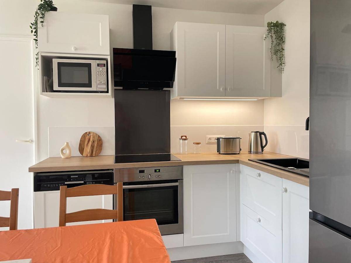 Appartement entier, Two-Bedroom Apartment in Guyancourt, Yvelines