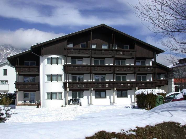 Hotel für 5 Personen, mit Terrasse und Garten sowie Pool und Sauna in Götzens - 2