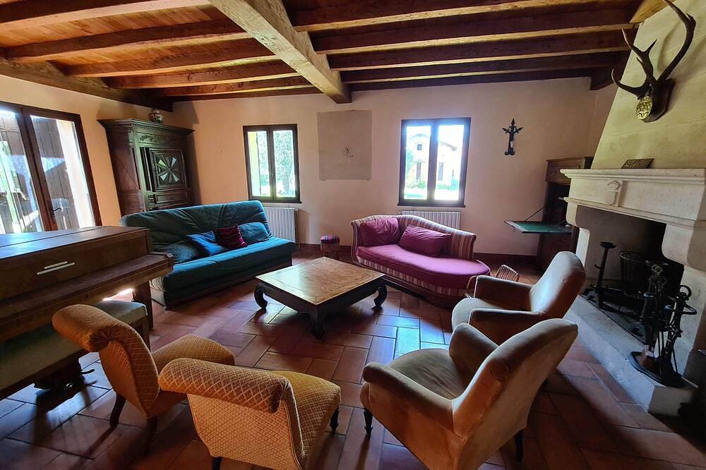 Grand Gite avec tennis et piscine in Lalinde, Périgord Pourpre