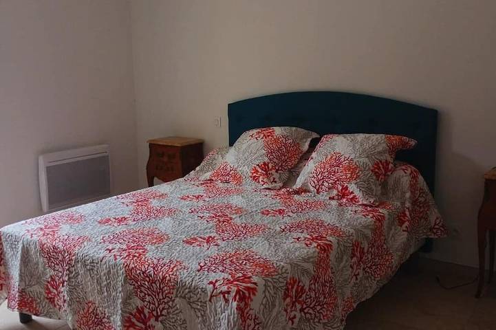 Location de vacances pour 4 personnes, avec terrasse à La Verdière - 4