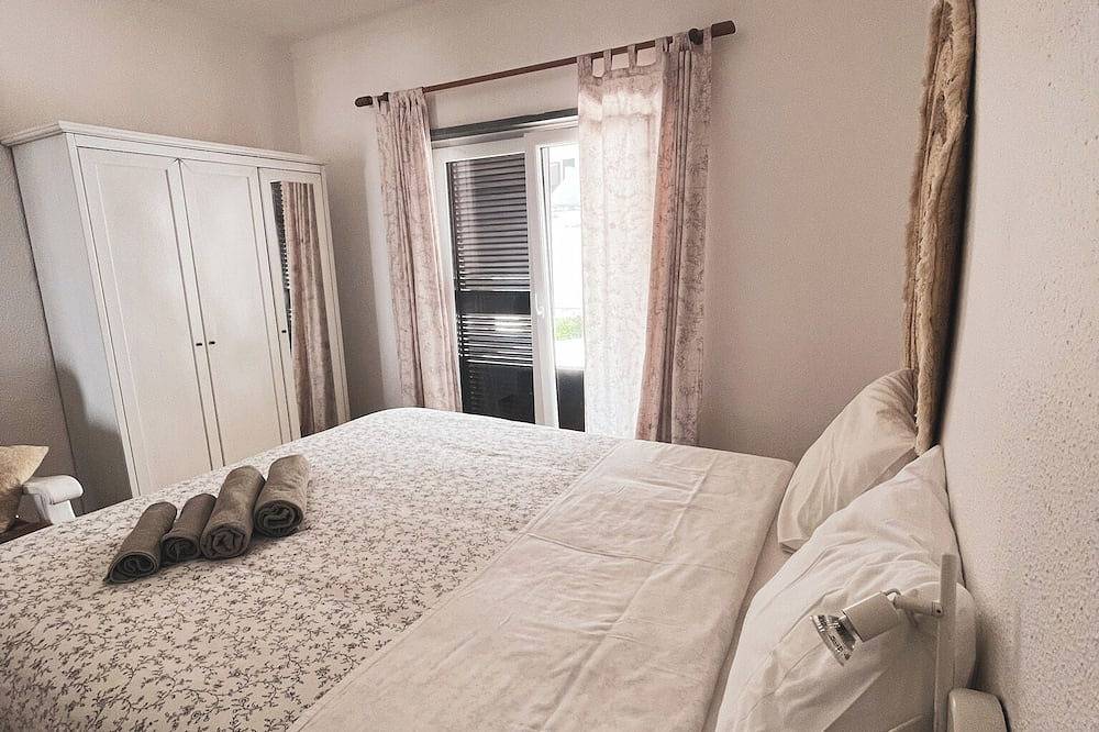 Philip's Beach House in Baleal, Leiria District