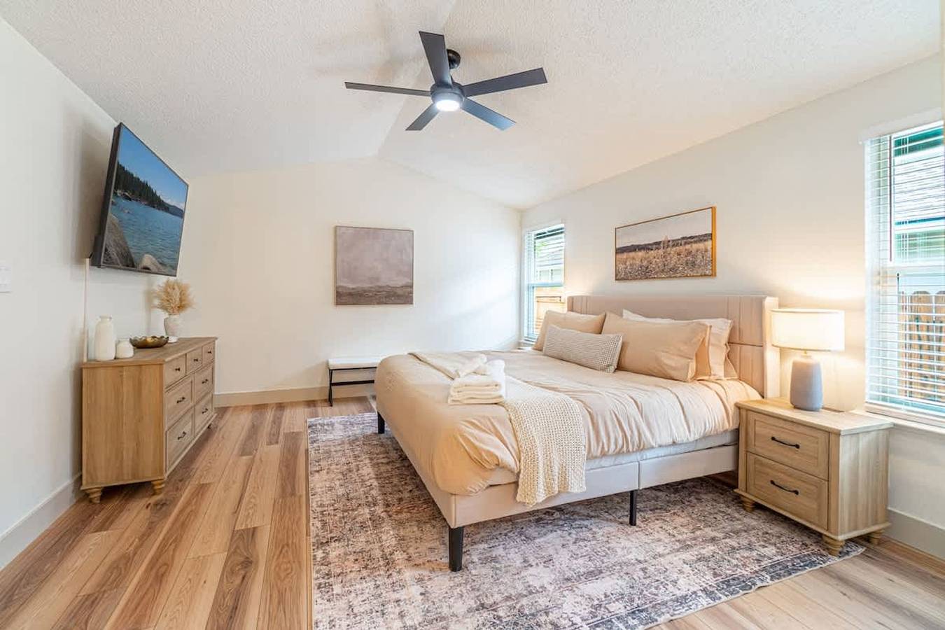 Modern Western Retreat Pet Friendly 4 Bed 2 Bath in Reno, Nevada