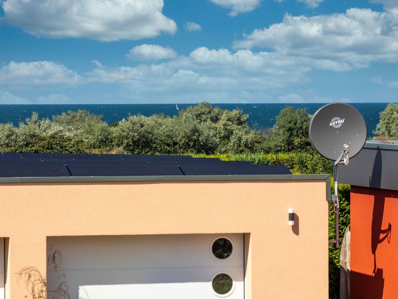 Finnhütte mit Kamin und Meerblick - Balkon in Ostseebad Nienhagen, Nienhagen
