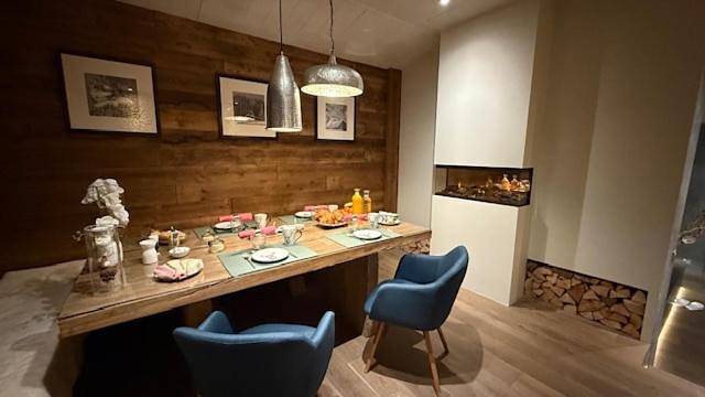 Chambre d’hôte pour 5 personnes, avec Jacuzzi et Terrasse ainsi que Jardin et Vue sur le lac sur le Lac d'Annecy - 2