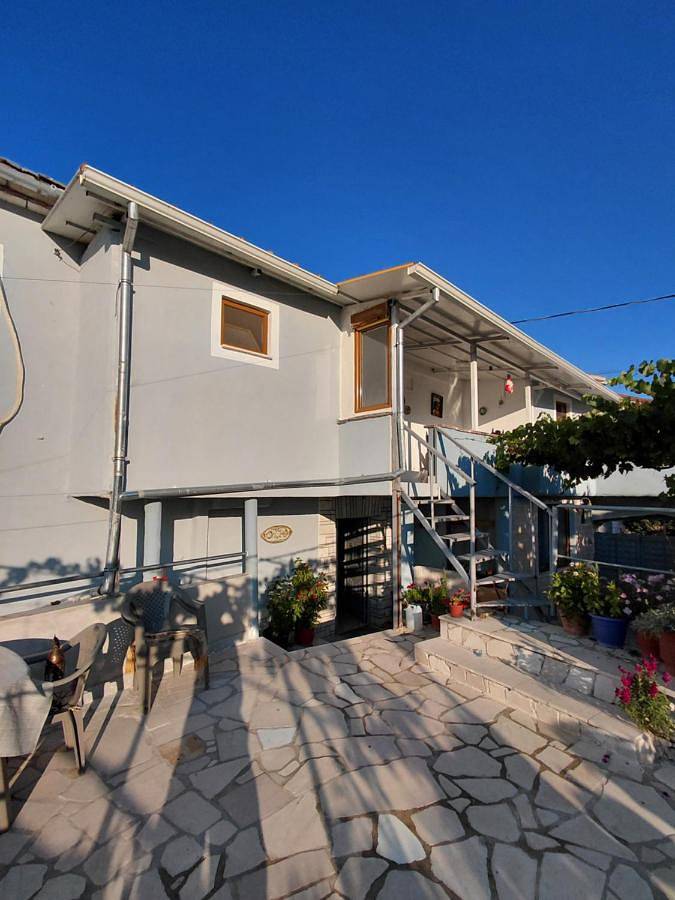 Maison d’hôte pour 3 personnes, avec jardin et vue dans Gjirokastër - 2