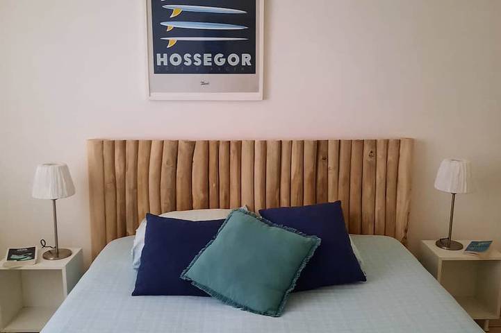 Location de vacances pour 11 personnes, avec jardin ainsi que terrasse et jacuzzi dans Plage des Estagnots - 3