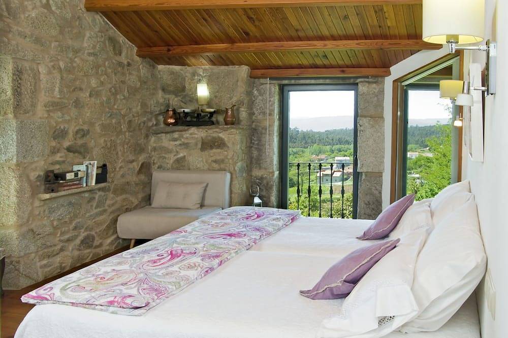 Casa do Cebro Casa con piscina y jacuzzi privados in Santiago de Compostela, Provincia de La Coruña