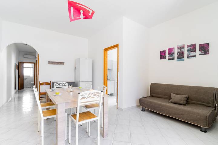 Casa vacanze 'Villa Lido Hookipa' con terrazza privata e aria condizionata in Hookipa Beach, Porto Cesareo
