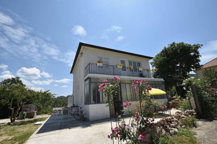 House Periska in Nevidane, Pasman