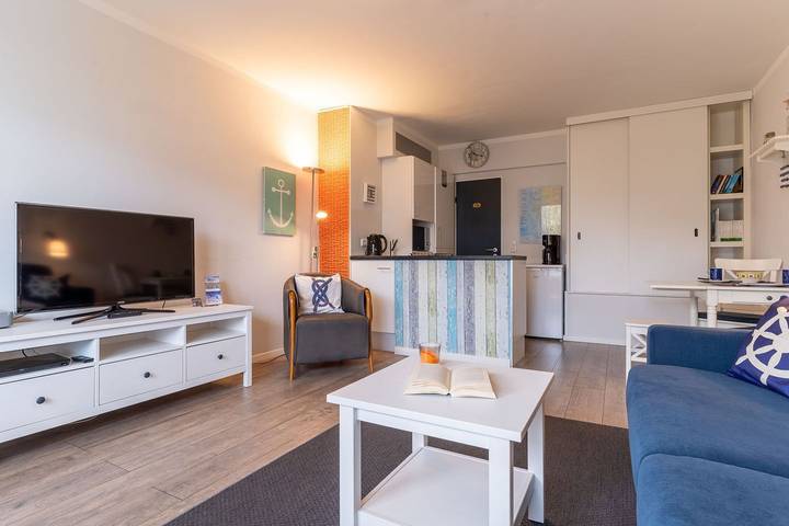 Ganze Wohnung, Zentrumsnahe und schöne 1-Raum Ferienwohnung in Büsum, Kreis Dithmarschen