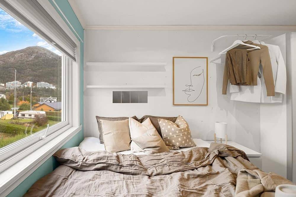 Entire apartment, A beautiful 3-bedroom apartment with stunning views and free parking in Bergen, Vestland